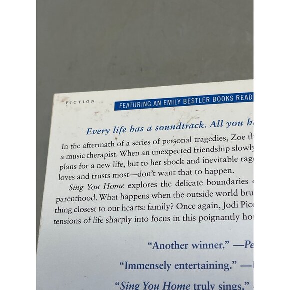 Sing you home book Jodi Picoult paperback copyright 2011 English READ - Picture 5 of 6